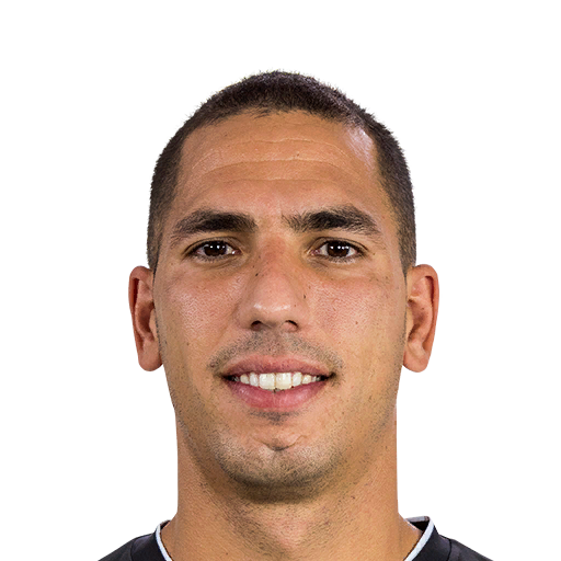 Joel Robles 81